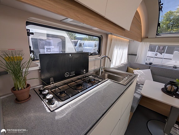 Adria ADORA 522 UP *Rymlig sittgrupp / ALDE / Panoramafönster 9 of 21