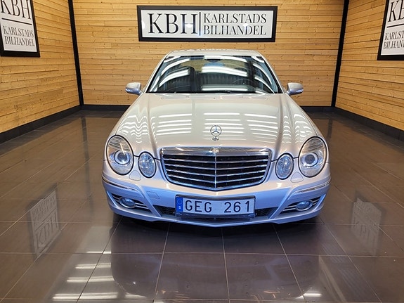 Mercedes-Benz E280 9 of 21