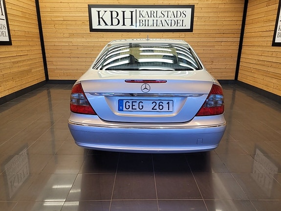Mercedes-Benz E280 5 of 21
