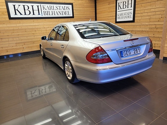 Mercedes-Benz E280 4 of 21