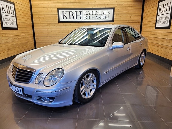 Mercedes-Benz E280 3 of 21