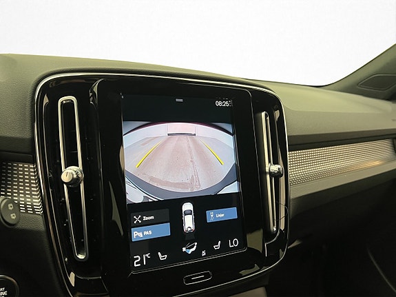 Volvo XC40 27 of 30