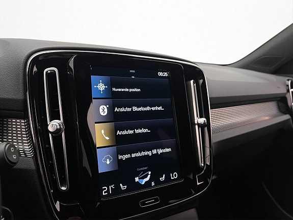 Volvo XC40 23 of 30