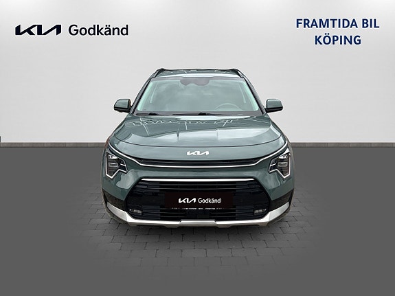 Kia Niro 2 of 18