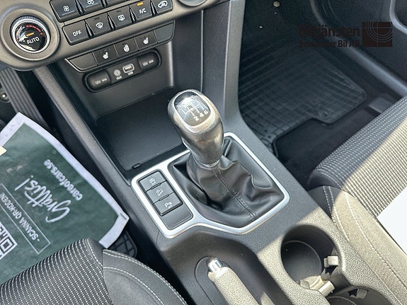 Kia Sportage 12 of 14