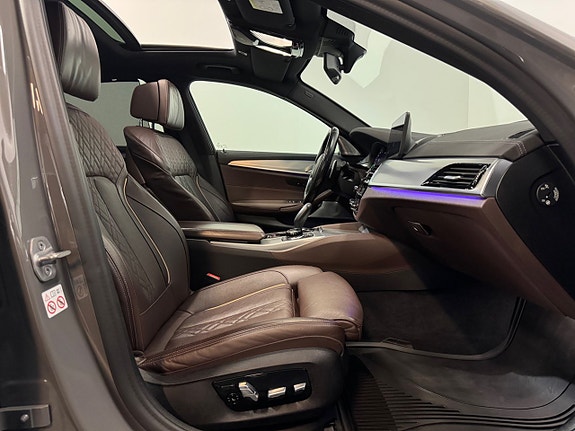 BMW 540i 19 of 29