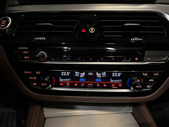 BMW 540i 24 of 29