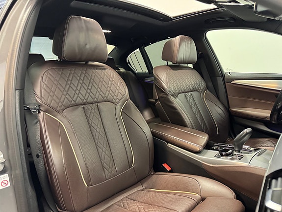 BMW 540i 18 of 29