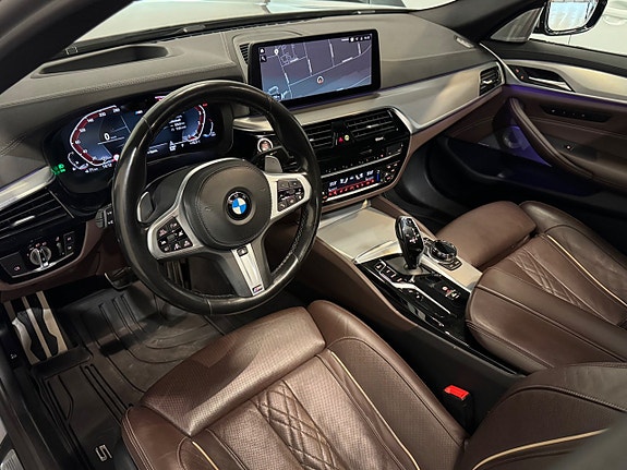 BMW 540i 15 of 29