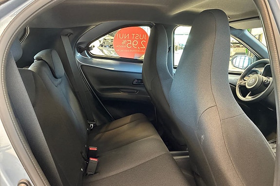 Toyota Aygo X 7 of 19