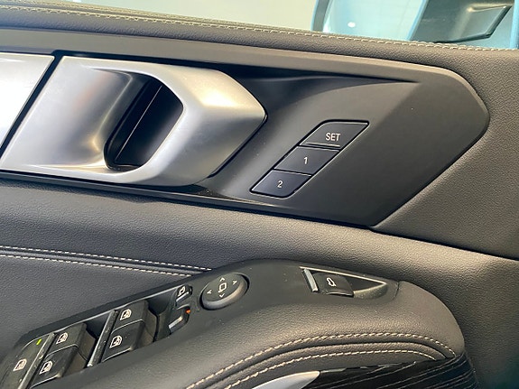 BMW X5 11 of 16