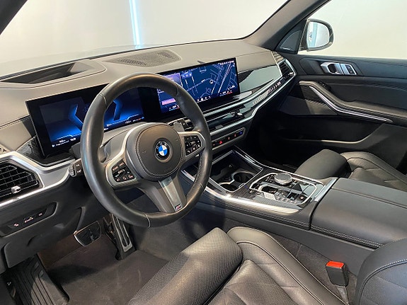 BMW X5 4 of 16