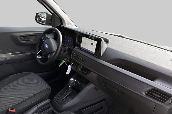 Ford Transit Courier 4 of 5
