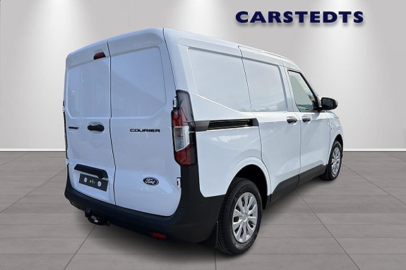 Ford Transit Courier 3 of 5