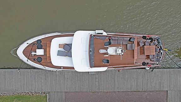 Circe - Nyrenoverad Benettiyacht byggd 1964. 18.86 m x 5.04 m 2 of 13