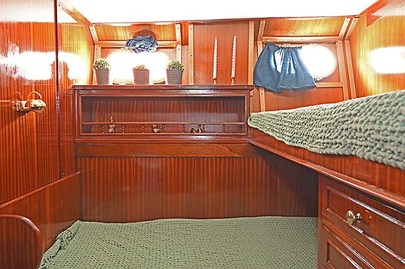 Circe - Nyrenoverad Benettiyacht byggd 1964. 18.86 m x 5.04 m 8 of 13