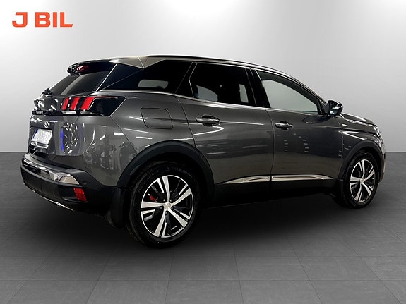 Peugeot 3008 3 of 5