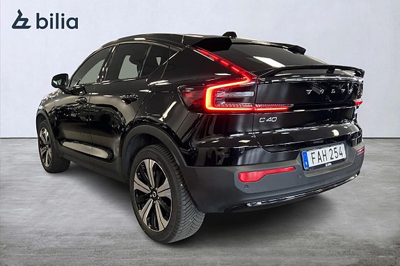 Volvo C40 2 of 5