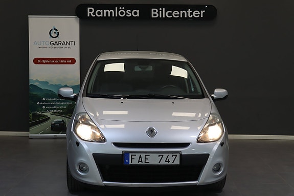 Renault Clio 2 of 18