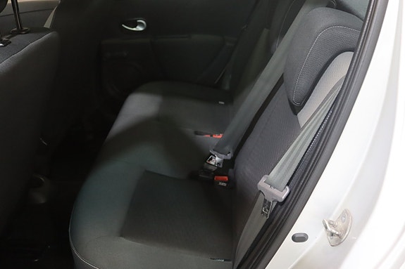 Renault Clio 13 of 18