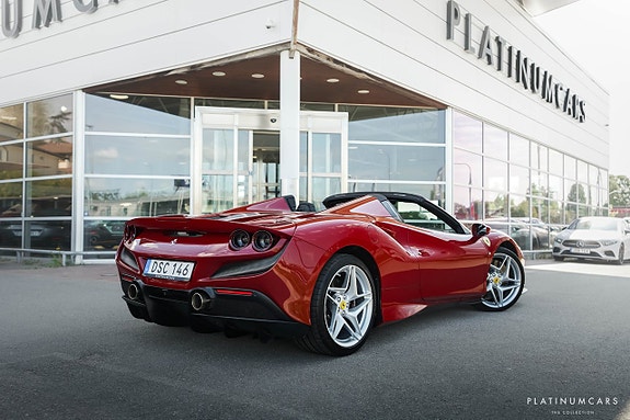 Ferrari F8 Spider 2 of 5