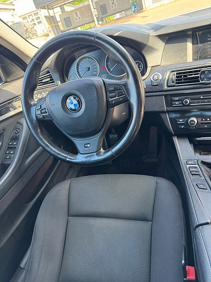 BMW 520d 12 of 13