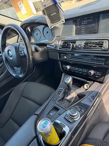 BMW 520d 11 of 13