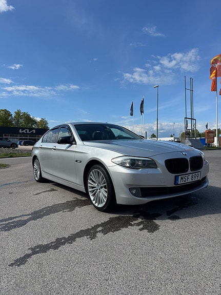 BMW 520d 2 of 13