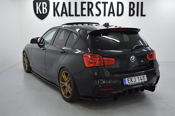 BMW M140i 4 of 5