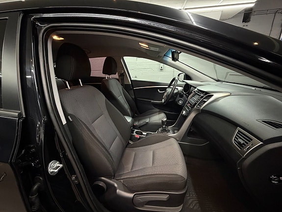 Hyundai i30 13 of 15
