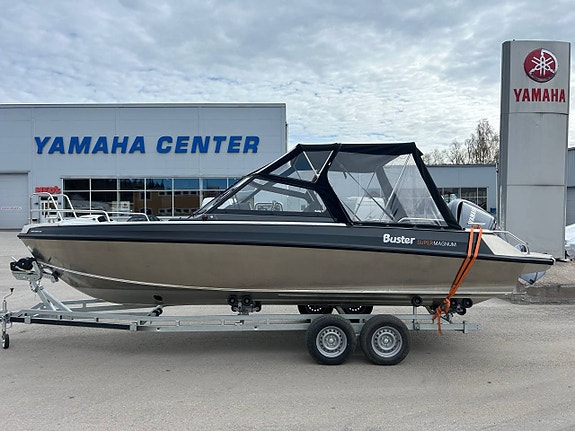 Buster Supermagnum 2023 + Yamaha F300 NCB