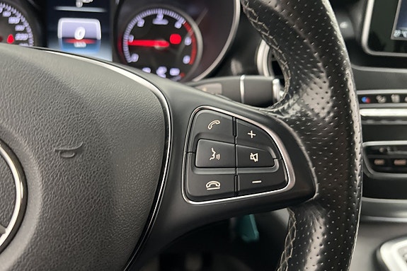 Mercedes-Benz V220 d 16 of 26