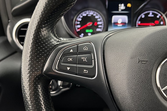 Mercedes-Benz V220 d 14 of 26