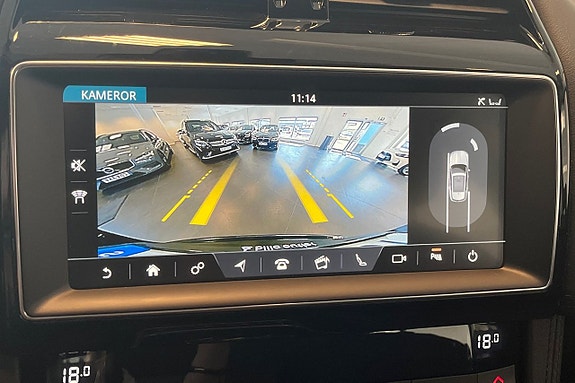 Jaguar F-PACE 19 of 28