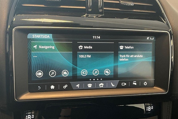 Jaguar F-PACE 18 of 28