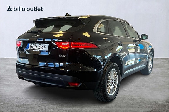 Jaguar F-PACE 6 of 28
