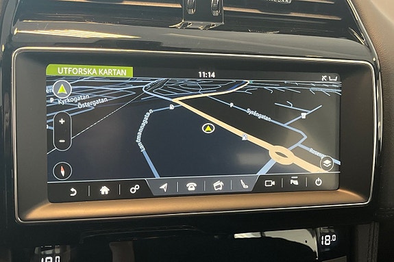 Jaguar F-PACE 20 of 28