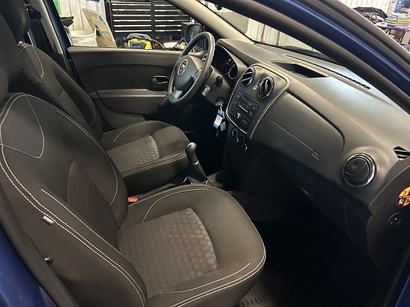 Dacia Logan 5 of 5