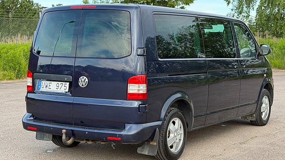 Volkswagen Caravelle 4 of 5