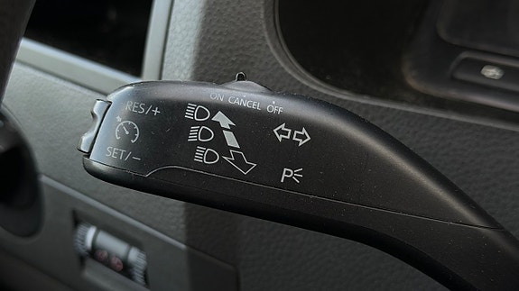 Volkswagen Caravelle 16 of 19