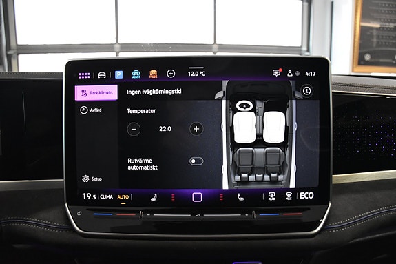 Volkswagen Passat 17 of 25