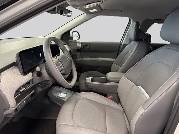 Kia EV3 11 of 14