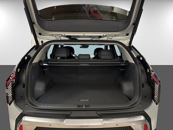 Kia EV3 7 of 14