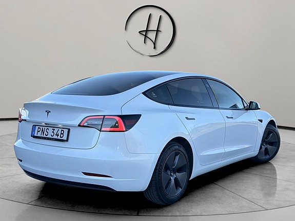 Tesla Model 3 5 of 30