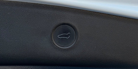 Tesla Model 3 13 of 30