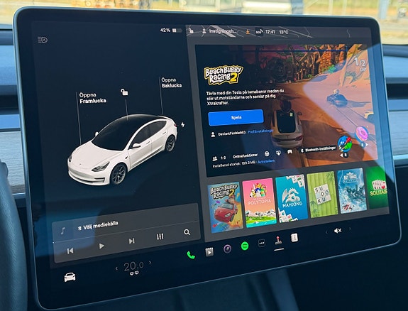 Tesla Model 3 17 of 30