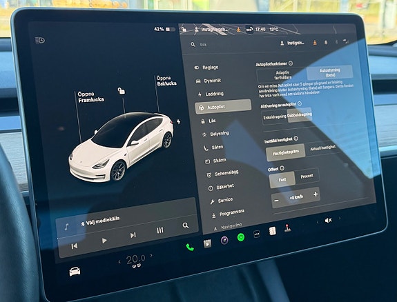 Tesla Model 3 22 of 30