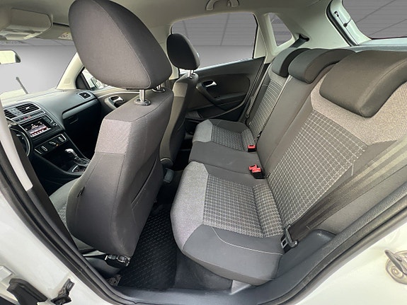 Volkswagen Polo 9 of 18