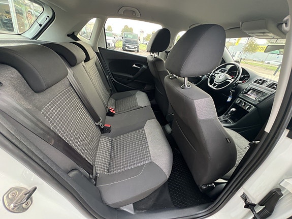 Volkswagen Polo 15 of 18