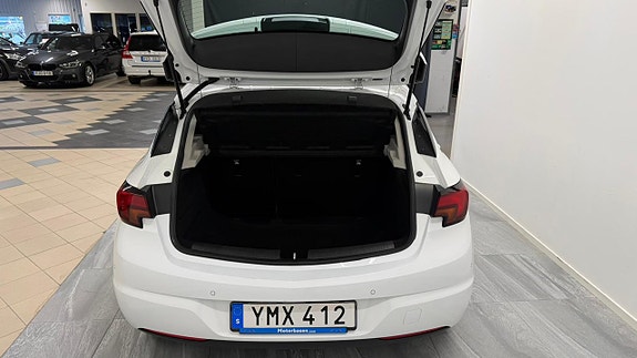 Opel Astra 6 of 12